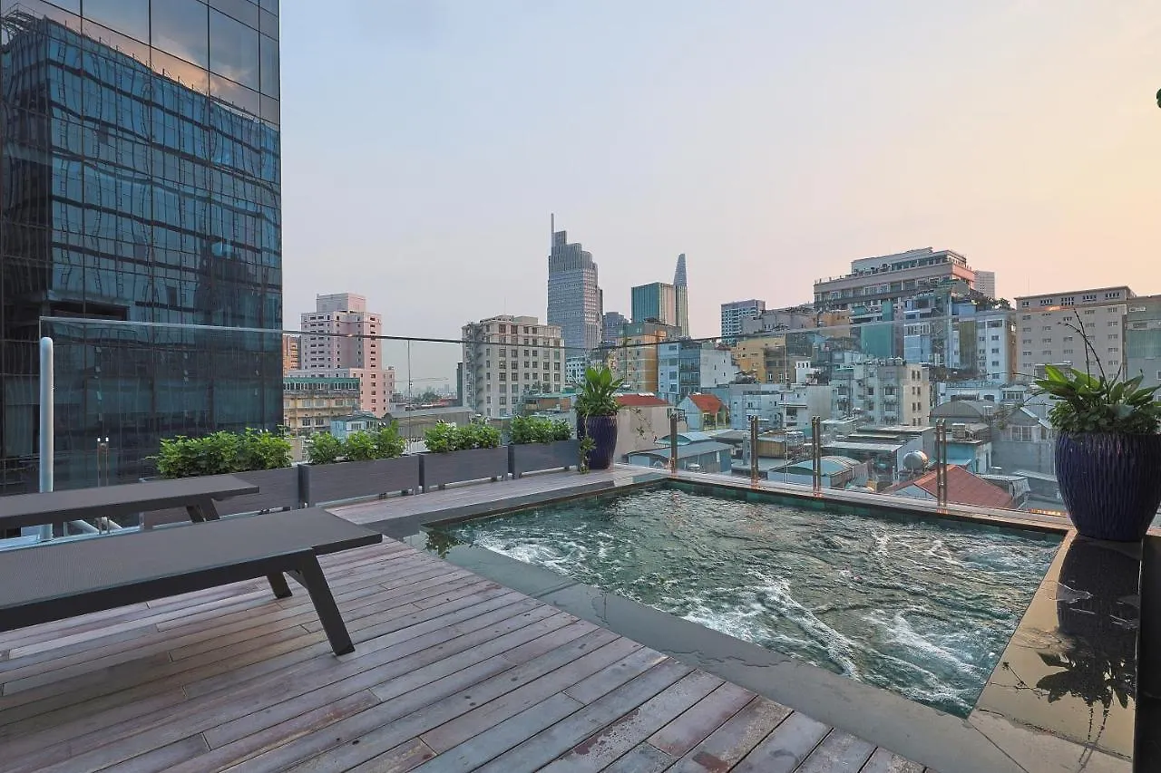 Cherry Boutique Hotel Ho Chi Minh City 3*,