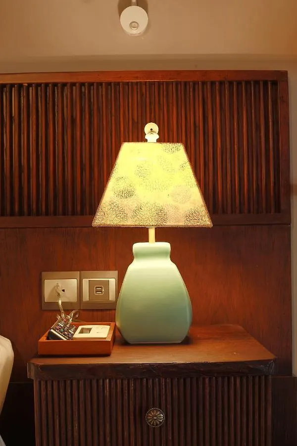 Cherry Boutique Hotel Ho Chi Minh City 3*,